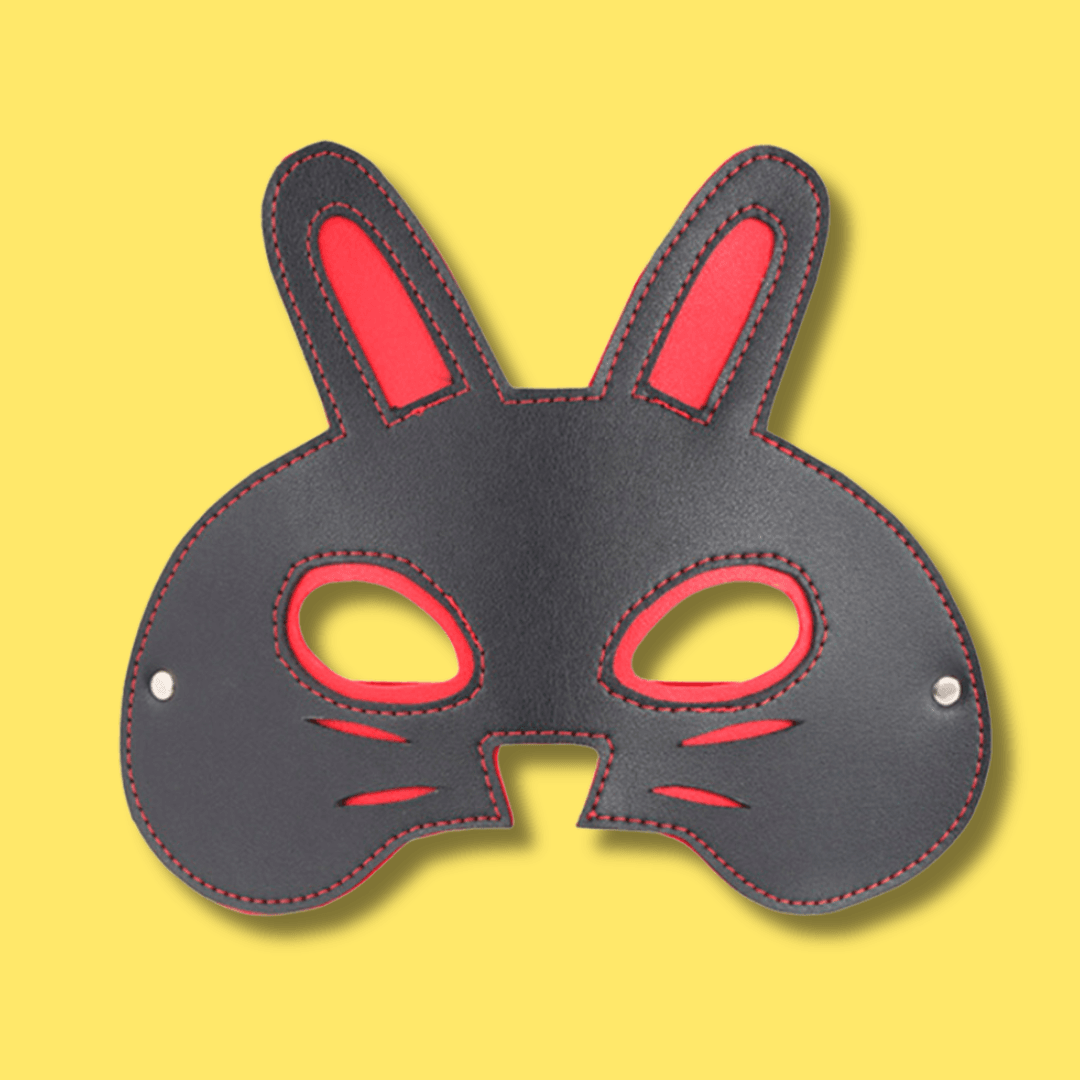 Antifaz Conejo Negro y Rojo.